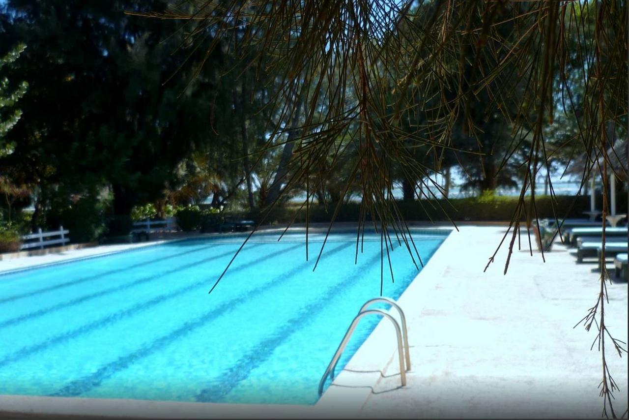Diamarek Hotel Sur La Plage Saint-Louis Exteriör bild