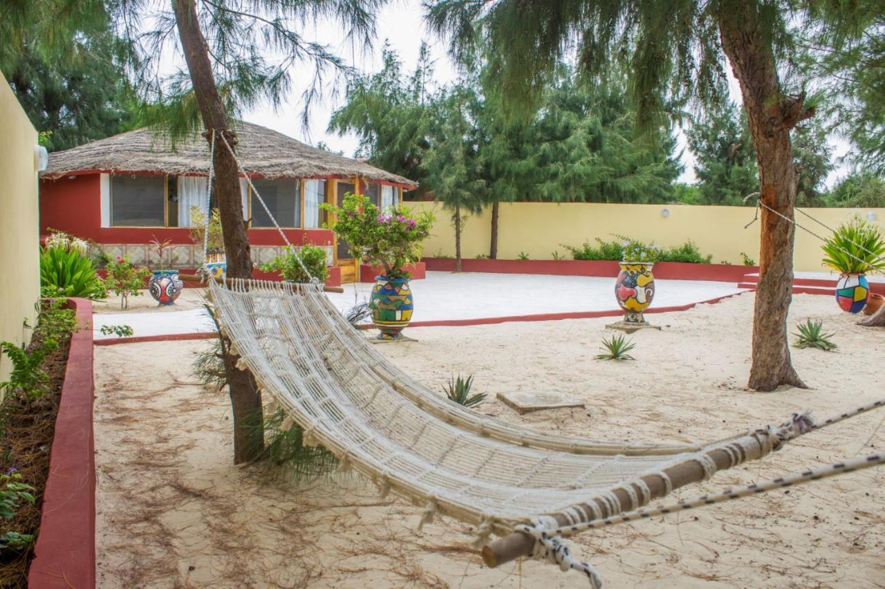 Diamarek Hotel Sur La Plage Saint-Louis Exteriör bild