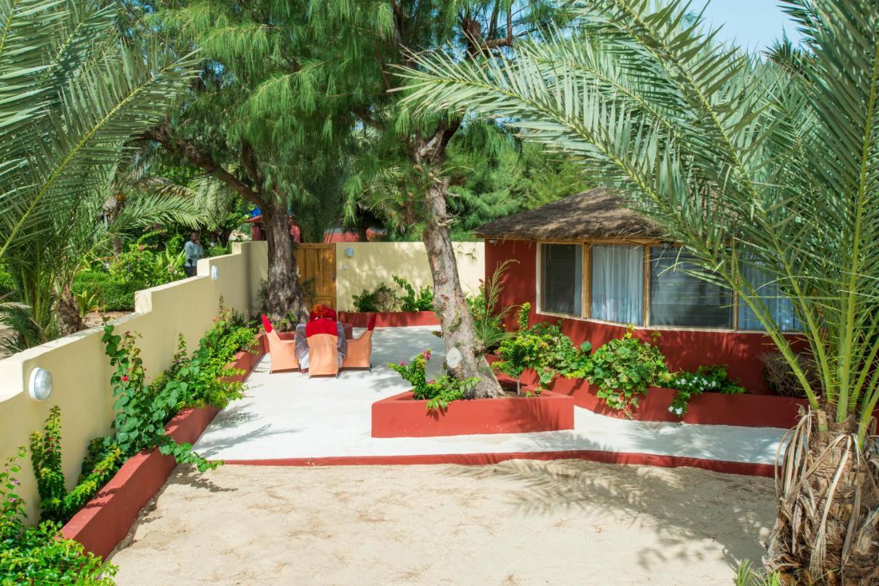 Diamarek Hotel Sur La Plage Saint-Louis Exteriör bild